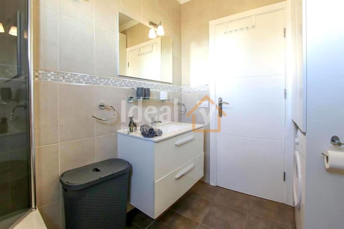 2 bedroom Apartment for sale in Playa Paraiso with pool - € 420,000 (Ref: 9239588)