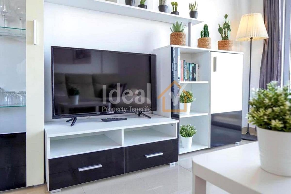 2 bedroom Apartment for sale in Playa Paraiso with pool - € 420,000 (Ref: 9239588)