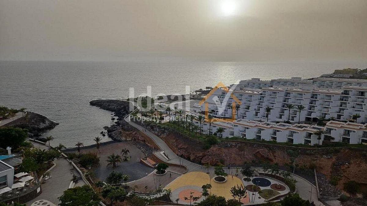 2 bedroom Apartment for sale in Playa Paraiso with pool - € 420,000 (Ref: 9239588)