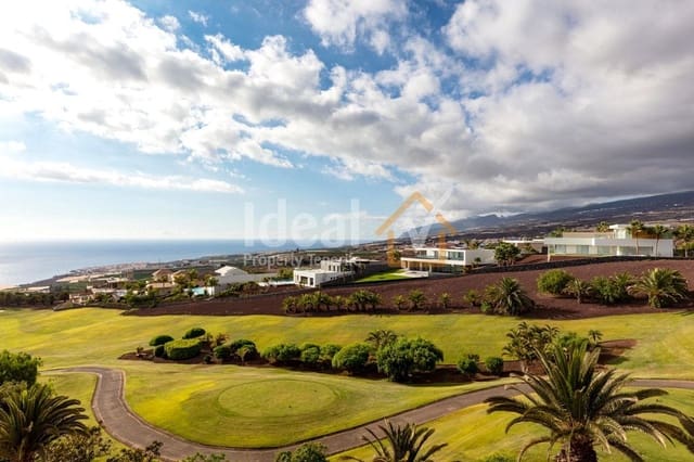 Grunde uden byggetilladelser til salg i Guía de Isora - € 830.000 (Ref: 9262173)