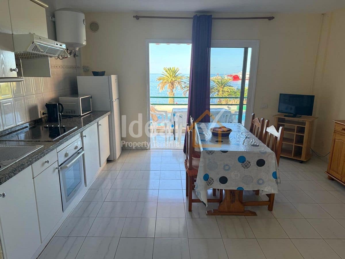 1 sypialnia Apartament na sprzedaż w Los Cristianos z basenem garażem - 360 000 € (Ref: 9275825)