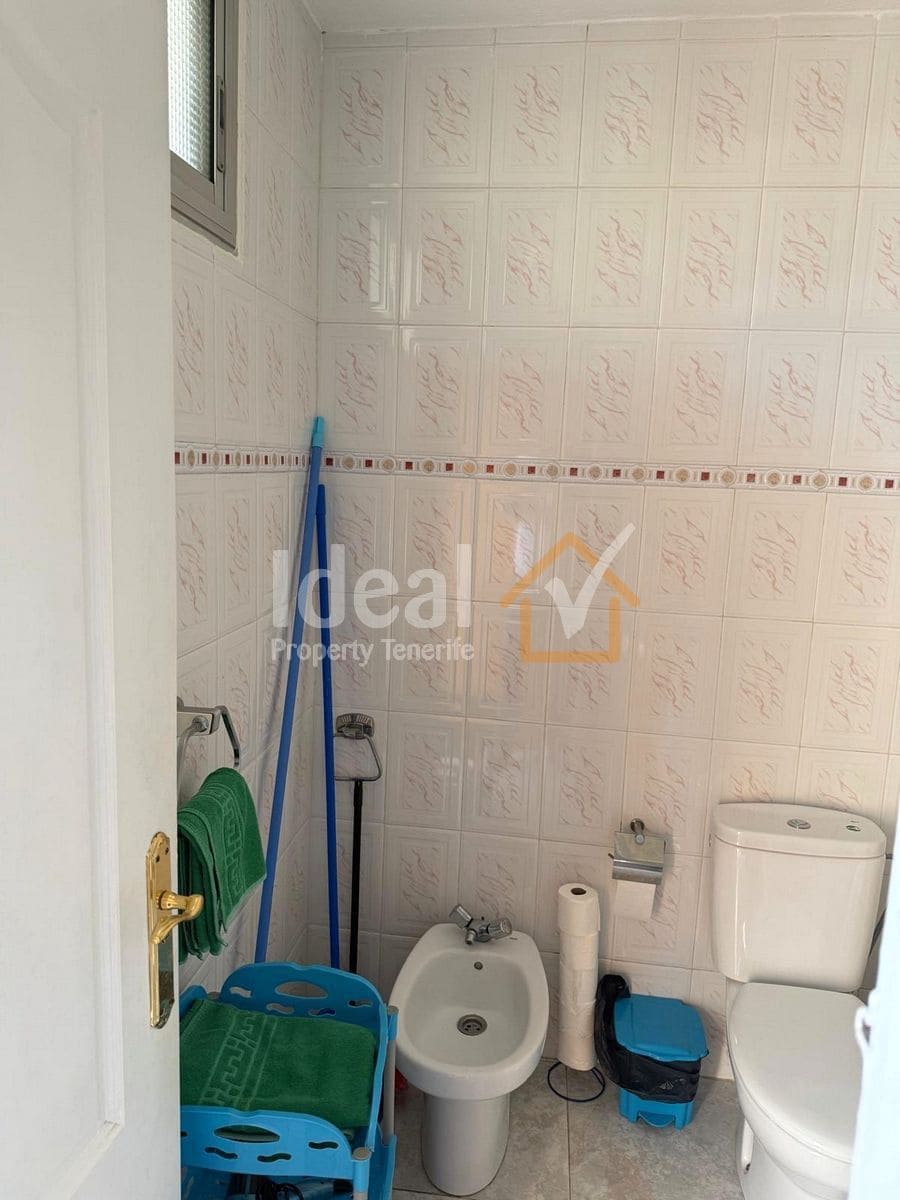 1 sypialnia Apartament na sprzedaż w Los Cristianos z basenem garażem - 360 000 € (Ref: 9275825)