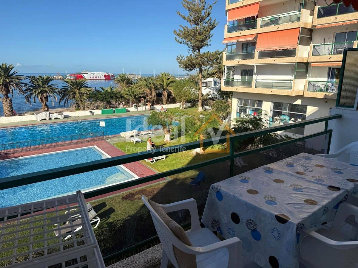 1 sypialnia Apartament na sprzedaż w Los Cristianos z basenem garażem - 360 000 € (Ref: 9275825)