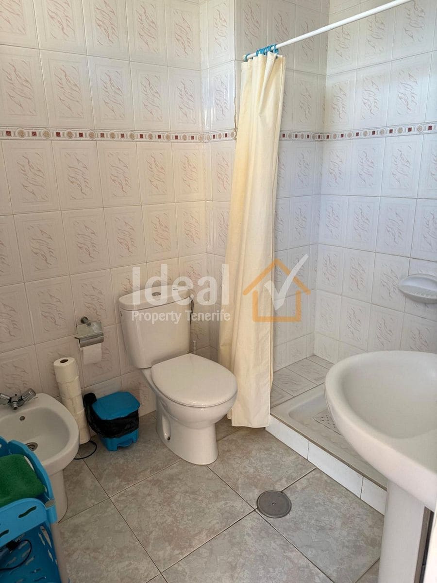 1 sypialnia Apartament na sprzedaż w Los Cristianos z basenem garażem - 360 000 € (Ref: 9275825)