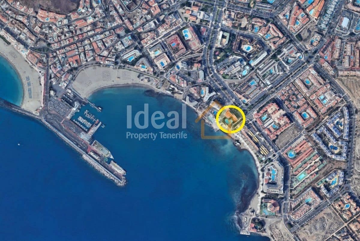 1 sypialnia Apartament na sprzedaż w Los Cristianos z basenem garażem - 360 000 € (Ref: 9275825)