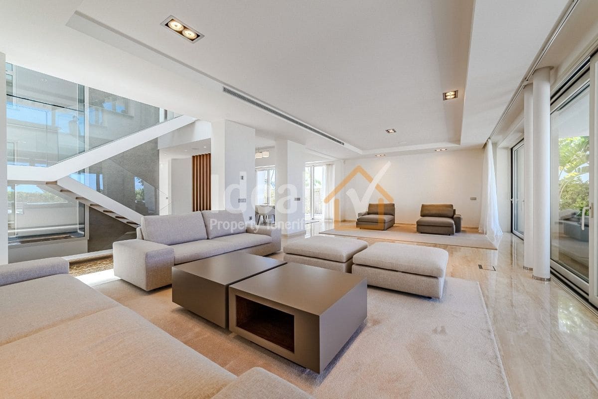 Chalet de 5 habitaciones en Costa Adeje en venta con piscina garaje - 3.950.000 € (Ref: 9334373)