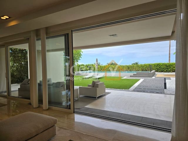 Chalet de 5 habitaciones en Costa Adeje, Adeje en venta con piscina garaje - 3.950.000 € (Ref: 9334373)