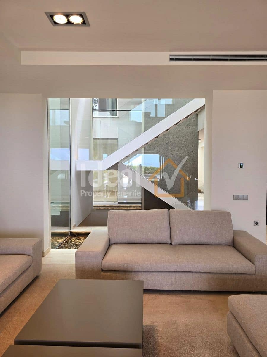 Chalet de 5 habitaciones en Costa Adeje en venta con piscina garaje - 3.950.000 € (Ref: 9334373)