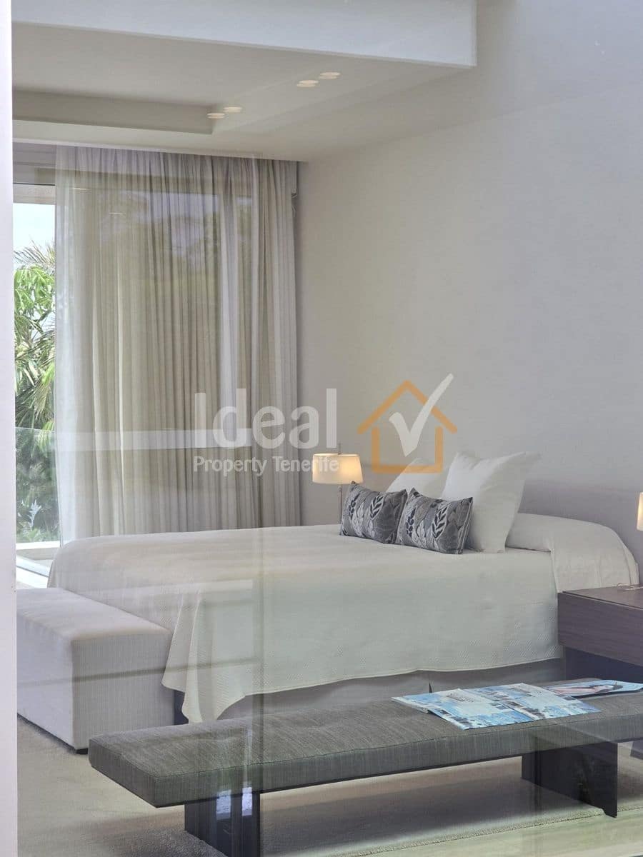 Chalet de 5 habitaciones en Costa Adeje en venta con piscina garaje - 3.950.000 € (Ref: 9334373)