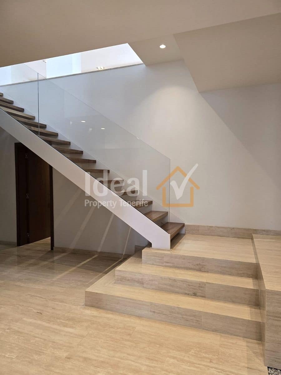 Chalet de 5 habitaciones en Costa Adeje en venta con piscina garaje - 3.950.000 € (Ref: 9334373)