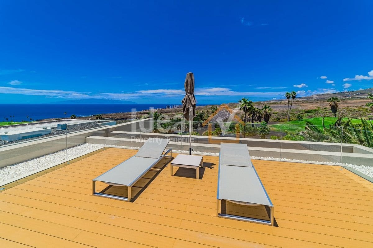 Chalet de 5 habitaciones en Costa Adeje en venta con piscina garaje - 3.950.000 € (Ref: 9334373)