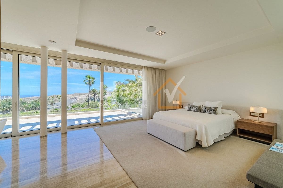 Chalet de 5 habitaciones en Costa Adeje en venta con piscina garaje - 3.950.000 € (Ref: 9334373)