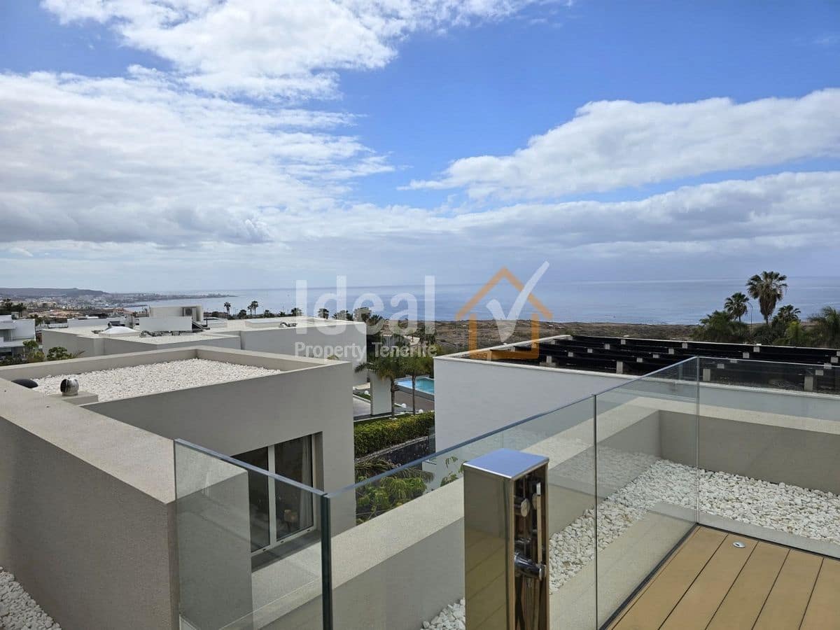 Chalet de 5 habitaciones en Costa Adeje en venta con piscina garaje - 3.950.000 € (Ref: 9334373)