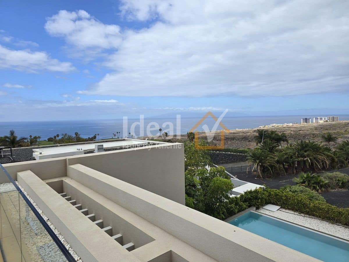 Chalet de 5 habitaciones en Costa Adeje en venta con piscina garaje - 3.950.000 € (Ref: 9334373)