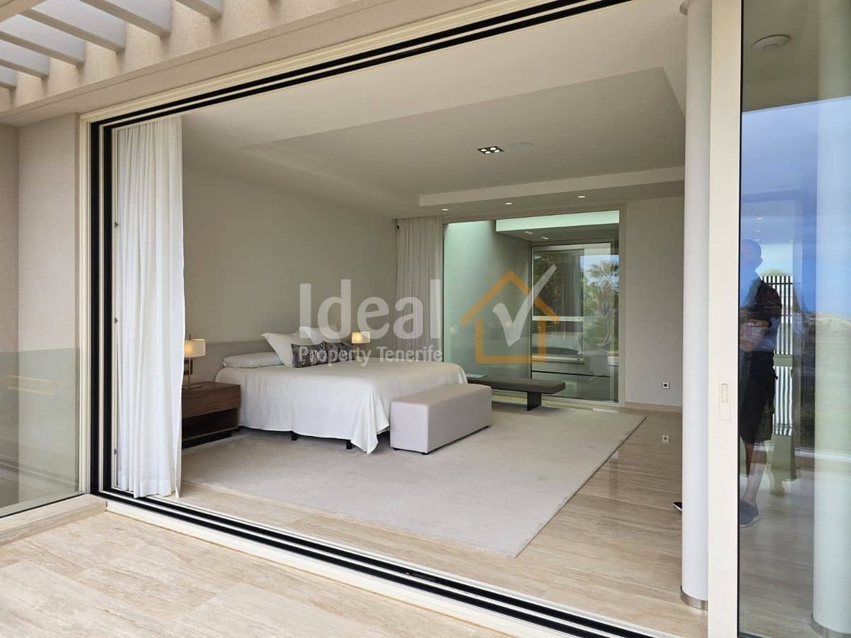 Chalet de 5 habitaciones en Costa Adeje en venta con piscina garaje - 3.950.000 € (Ref: 9334373)