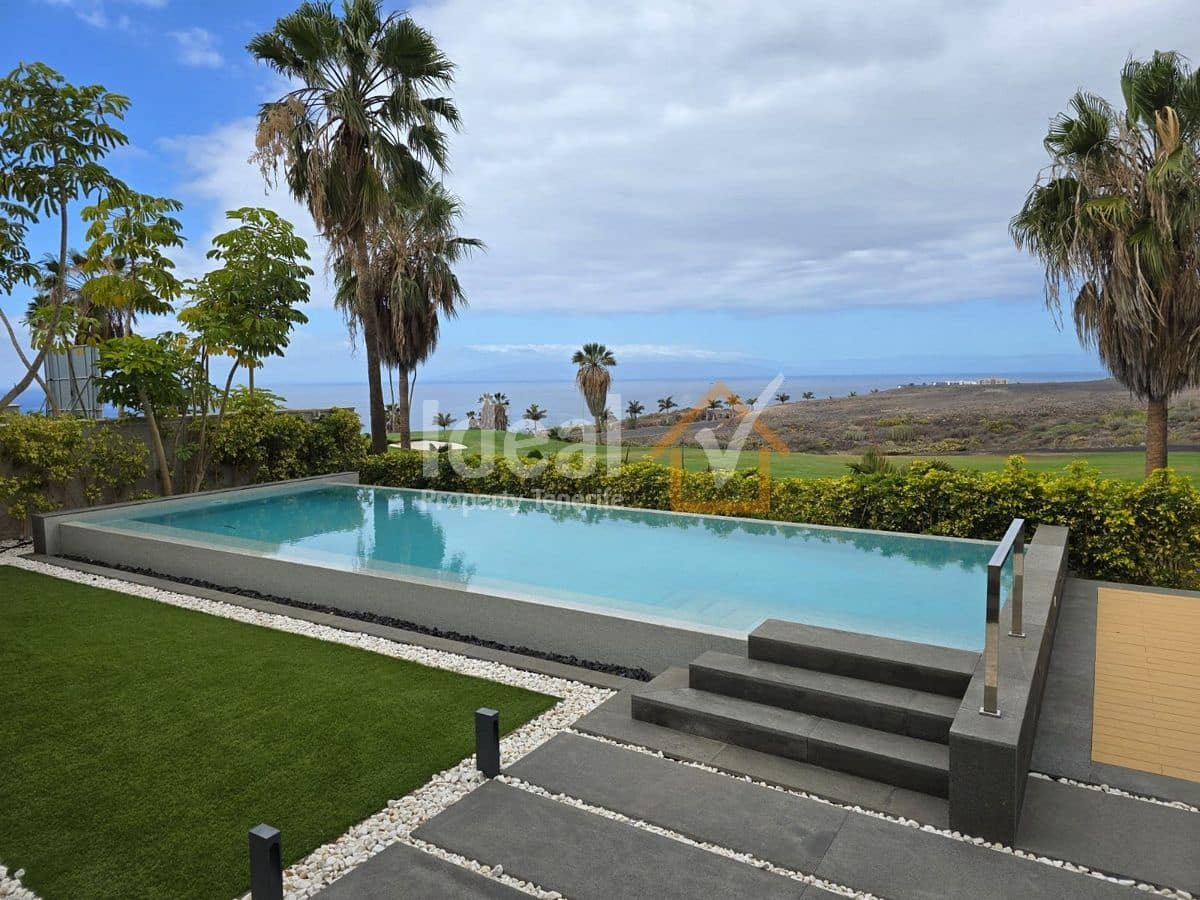 Chalet de 5 habitaciones en Costa Adeje en venta con piscina garaje - 3.950.000 € (Ref: 9334373)
