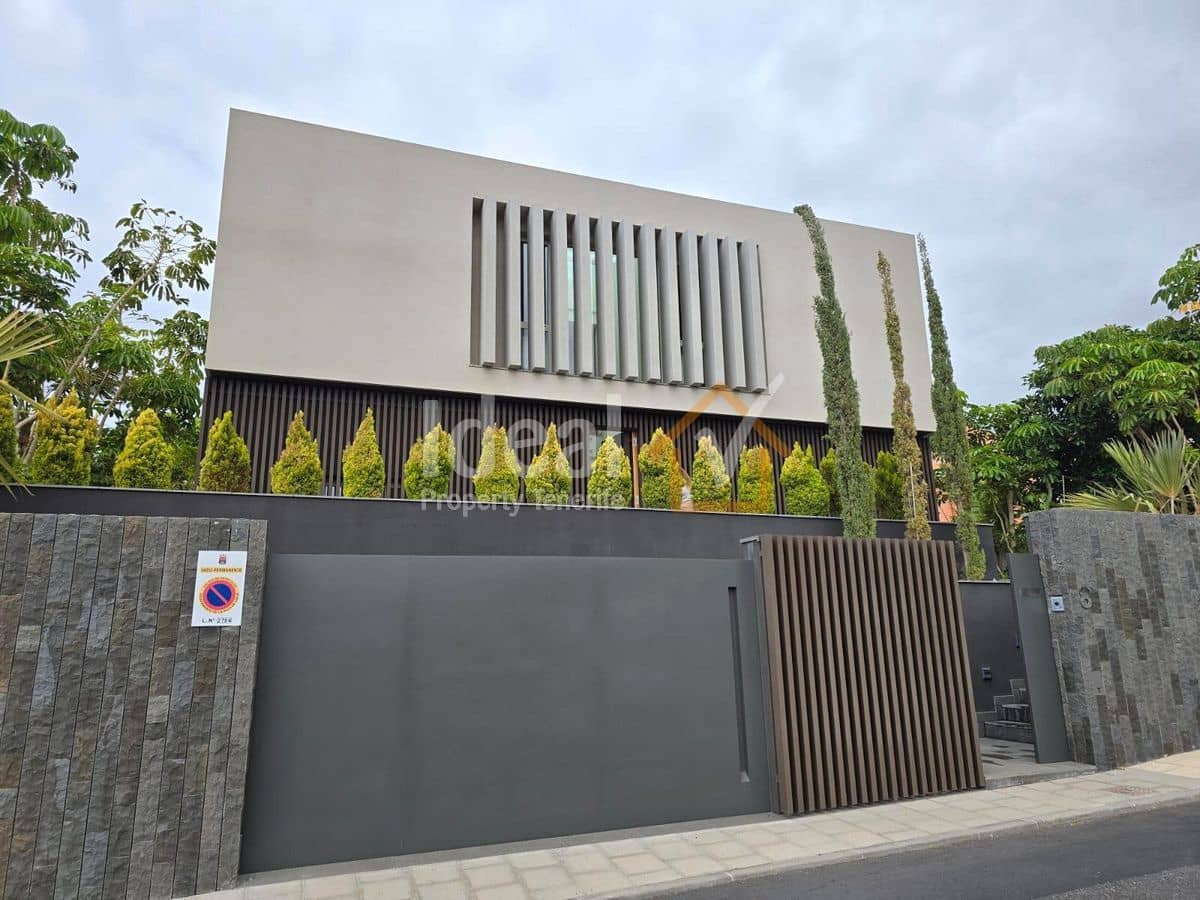 Chalet de 5 habitaciones en Costa Adeje en venta con piscina garaje - 3.950.000 € (Ref: 9334373)