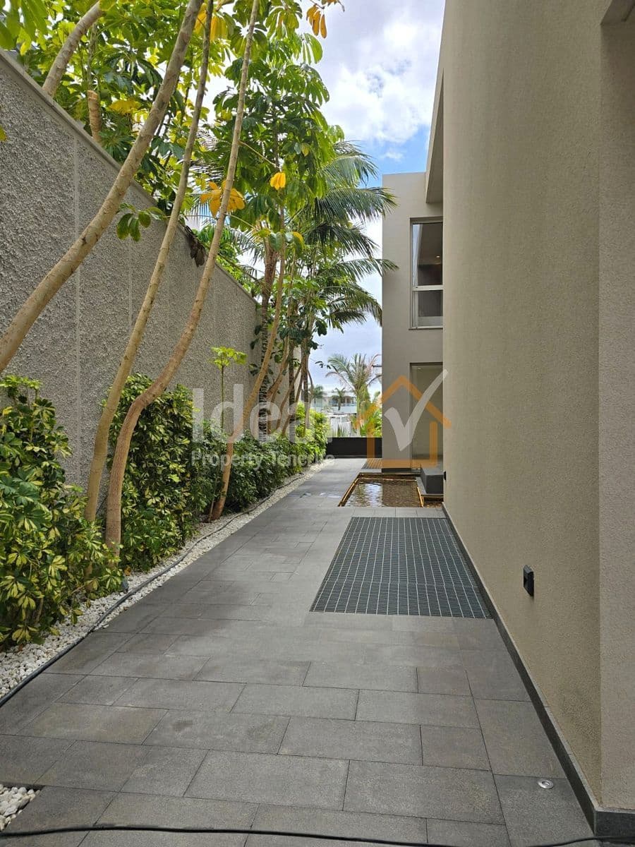 Chalet de 5 habitaciones en Costa Adeje en venta con piscina garaje - 3.950.000 € (Ref: 9334373)