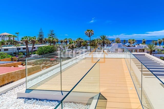 Chalet de 4 habitaciones en Playa de las Americas, Arona en venta con piscina - 3.250.000 € (Ref: 9334374)