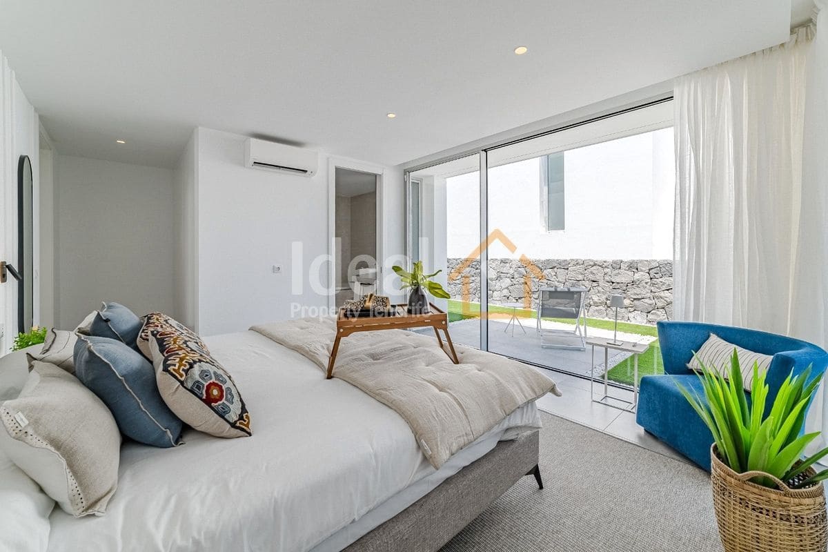 3 soverom Villa til salgs i Callao Salvaje med svømmebasseng garasje - € 1 680 000 (Ref: 9334375)