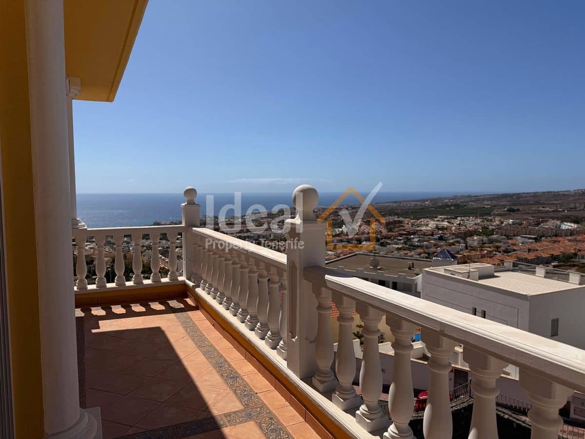 6 soverom Villa til salgs i Torviscas med svømmebasseng garasje - € 1 990 000 (Ref: 9337517)