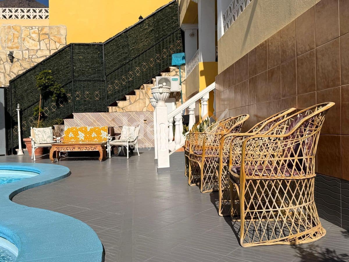 6 soverom Villa til salgs i Torviscas med svømmebasseng garasje - € 1 990 000 (Ref: 9337517)