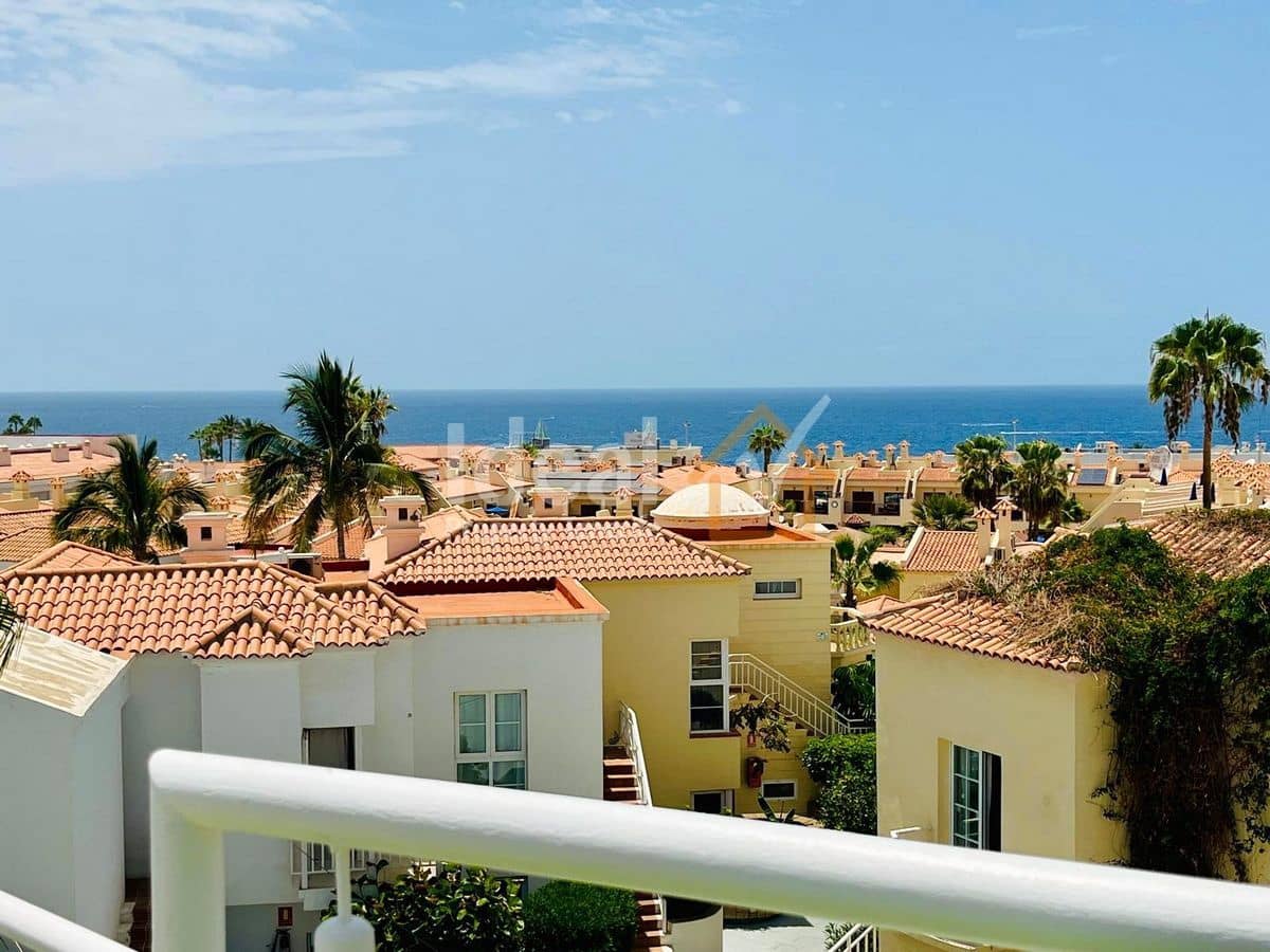 3 bedroom Apartment for sale in Costa Adeje with pool - € 875,000 (Ref: 9366947)
