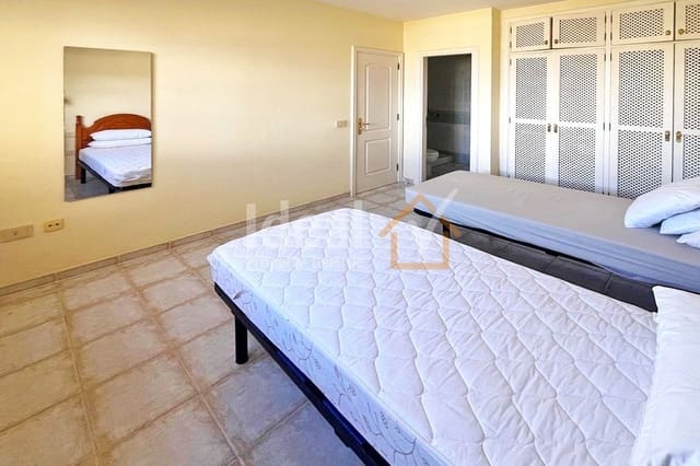 2 quarto Apartamento para venda em Torviscas, Adeje com piscina - 479 000 € (Ref: 9366948)