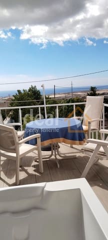 5 soveværelse Villa til salg i Buzanada, Arona - € 580.000 (Ref: 9378721)