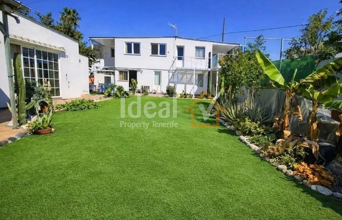 5 slaapkamer Villa te koop in Buzanada - € 585.000 (Ref: 9378721)