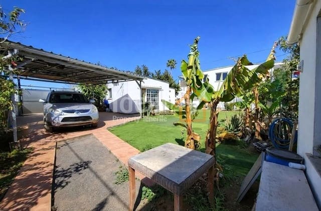 5 soveværelse Villa til salg i Buzanada, Arona - € 585.000 (Ref: 9378721)