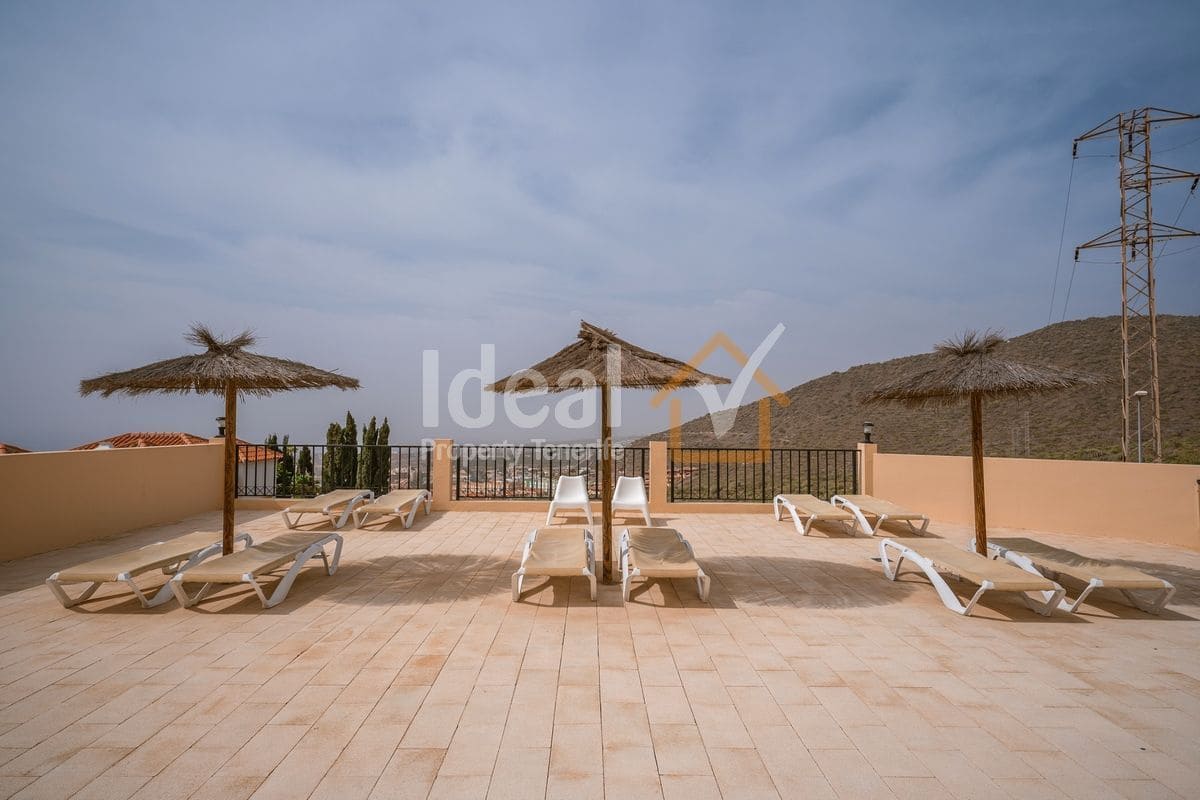 2 bedroom Apartment for sale in Torviscas with pool garage - € 335,000 (Ref: 9390126)