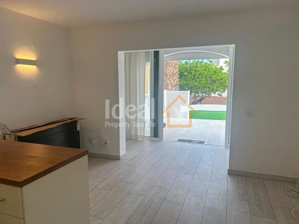 1 bedroom Apartment for sale in Costa Adeje - € 250,000 (Ref: 9448593)