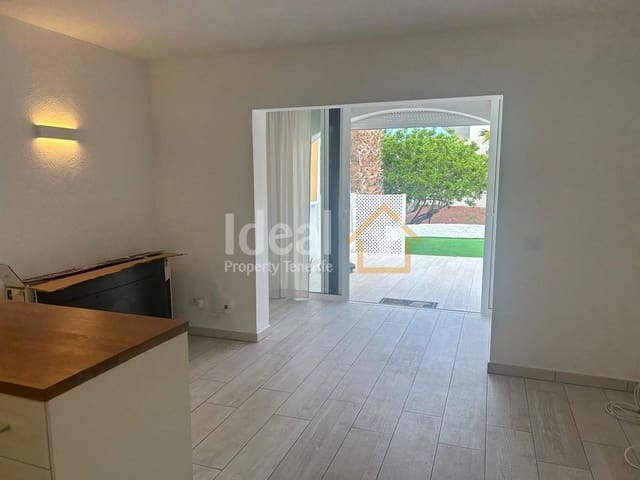 1 bedroom Apartment for sale in Costa Adeje, Adeje with pool - € 250,000 (Ref: 9448593)