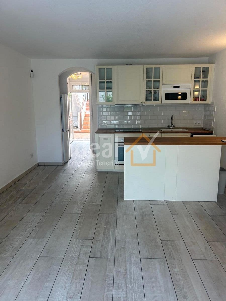 1 bedroom Apartment for sale in Costa Adeje - € 250,000 (Ref: 9448593)