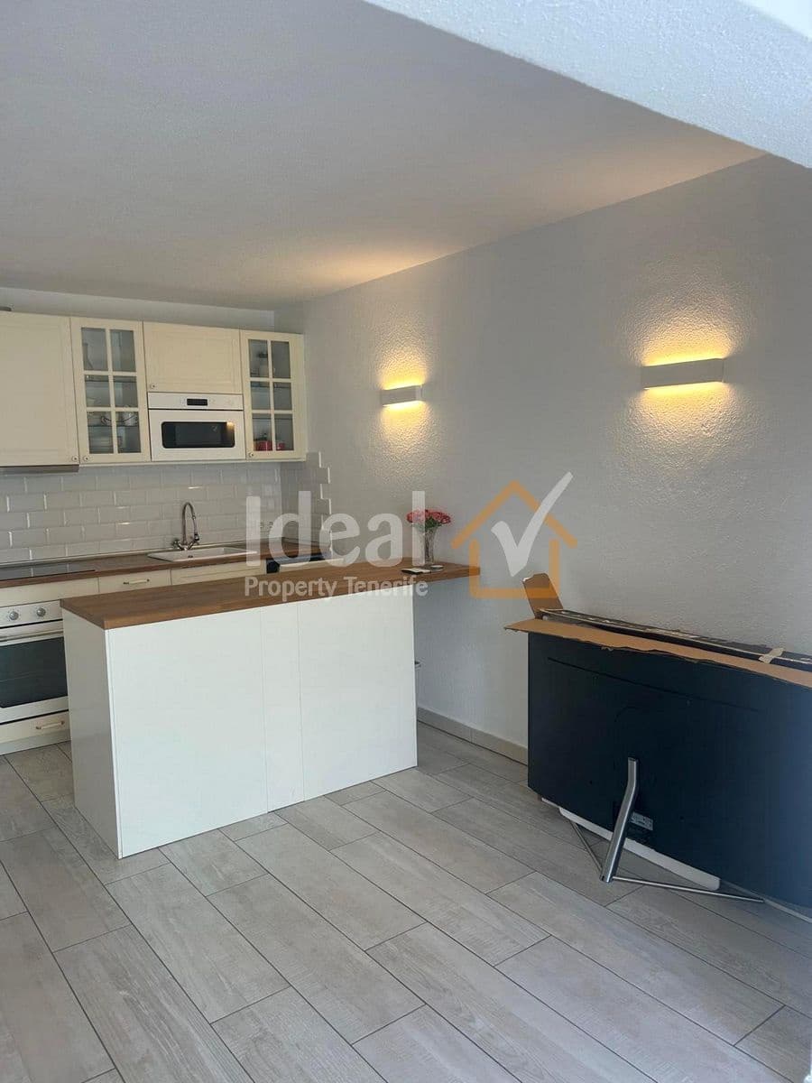 1 bedroom Apartment for sale in Costa Adeje - € 250,000 (Ref: 9448593)