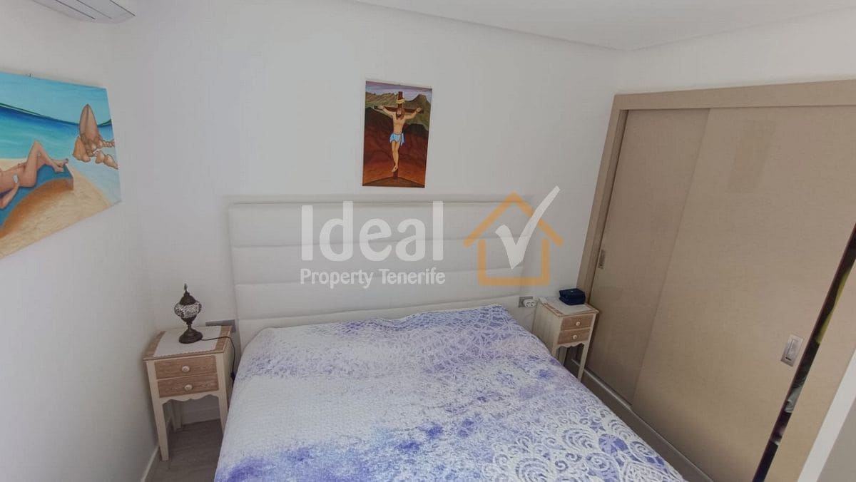 2 soverom Leilighet til salgs i Playa Paraiso med svømmebasseng garasje - € 455 000 (Ref: 9448594)