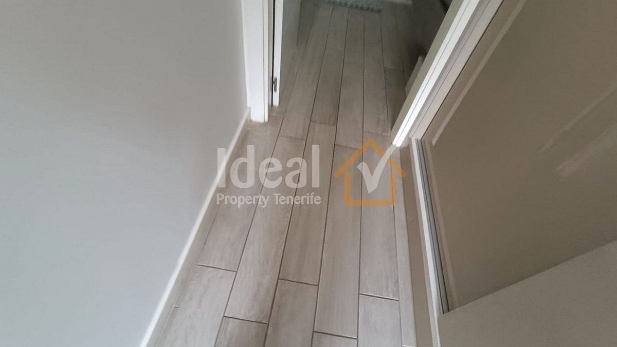 2 soverom Leilighet til salgs i Playa Paraiso med svømmebasseng garasje - € 455 000 (Ref: 9448594)