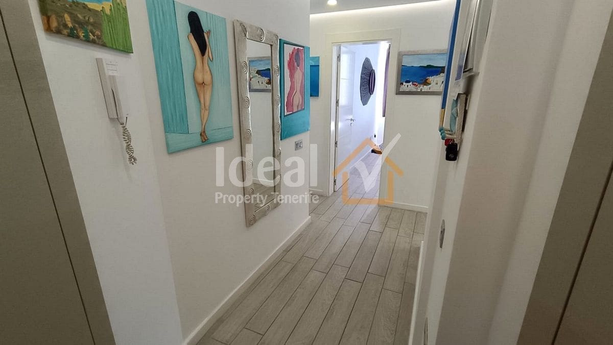 2 soverom Leilighet til salgs i Playa Paraiso med svømmebasseng garasje - € 455 000 (Ref: 9448594)