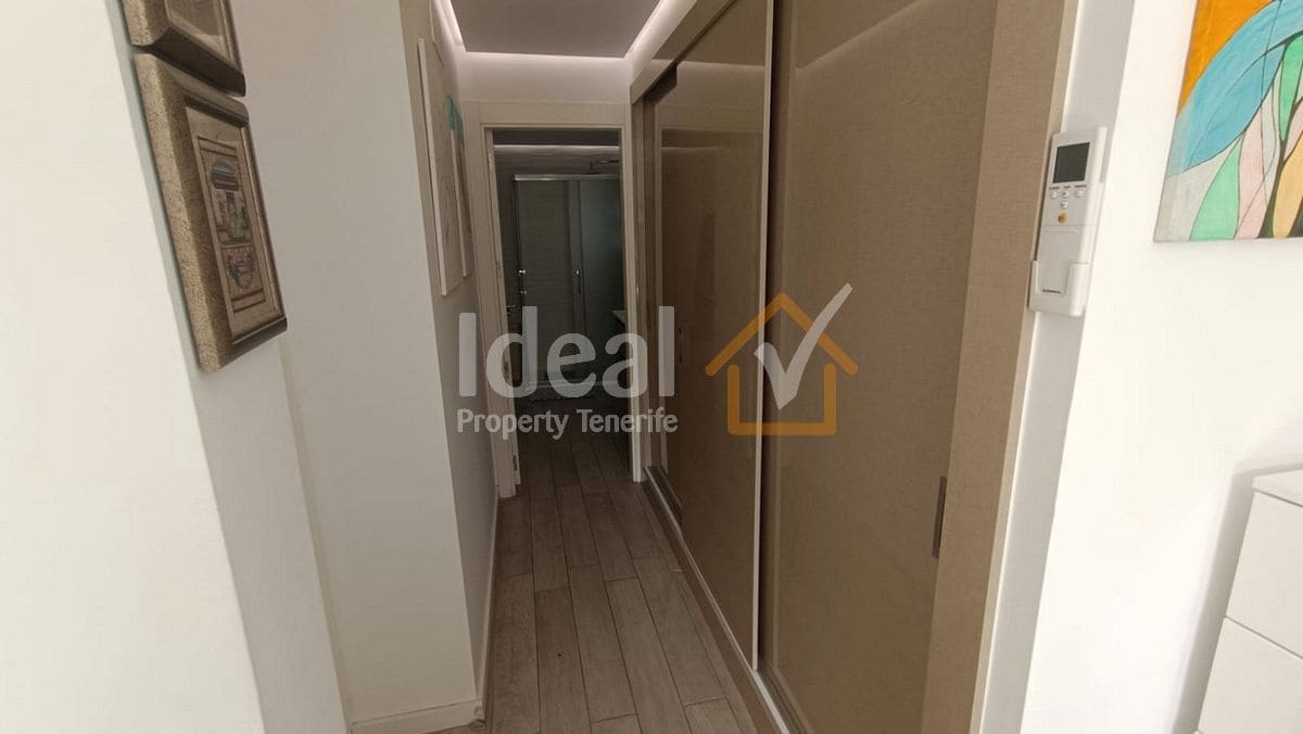 2 soverom Leilighet til salgs i Playa Paraiso med svømmebasseng garasje - € 455 000 (Ref: 9448594)