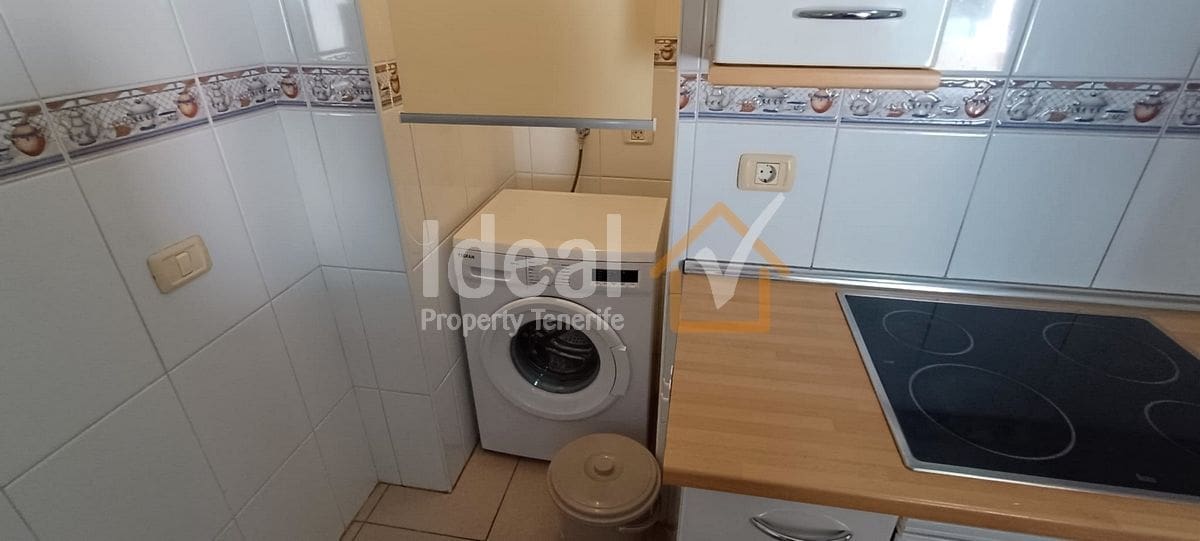 Apartamento de 1 habitación en Los Cristianos en venta con piscina garaje - 285.000 € (Ref: 9448595)