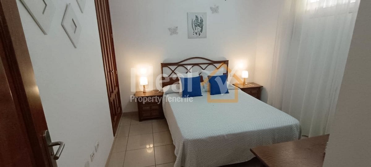Apartamento de 1 habitación en Los Cristianos en venta con piscina garaje - 285.000 € (Ref: 9448595)
