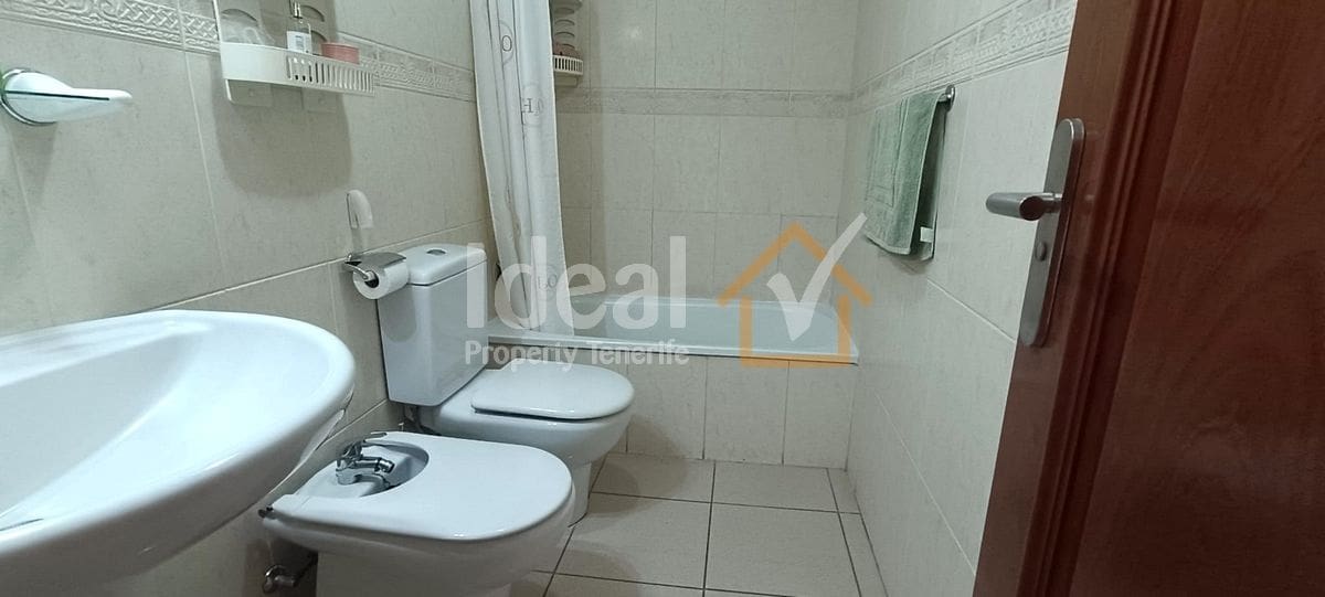 Apartamento de 1 habitación en Los Cristianos en venta con piscina garaje - 285.000 € (Ref: 9448595)