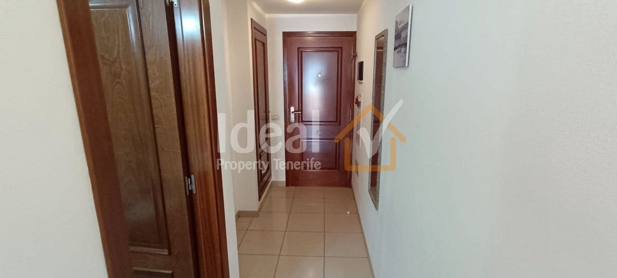 Apartamento de 1 habitación en Los Cristianos en venta con piscina garaje - 285.000 € (Ref: 9448595)