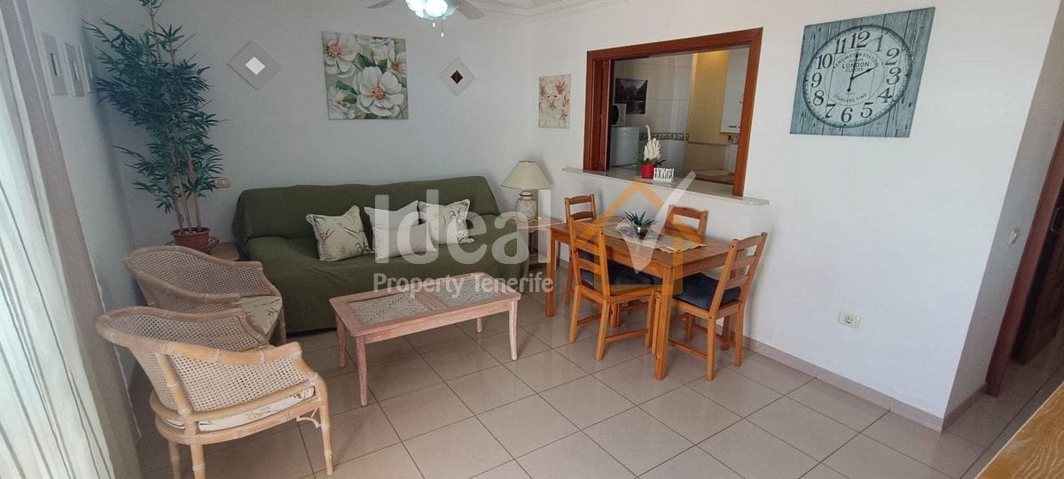 Apartamento de 1 habitación en Los Cristianos en venta con piscina garaje - 285.000 € (Ref: 9448595)