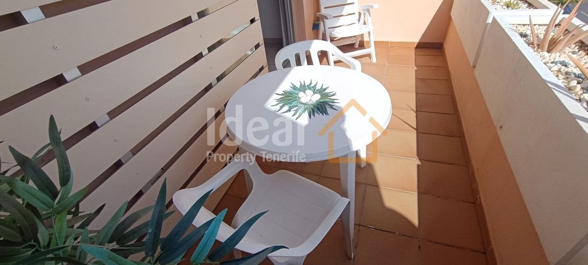Apartamento de 1 habitación en Los Cristianos en venta con piscina garaje - 285.000 € (Ref: 9448595)