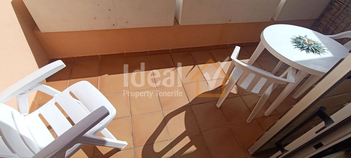 Apartamento de 1 habitación en Los Cristianos en venta con piscina garaje - 285.000 € (Ref: 9448595)