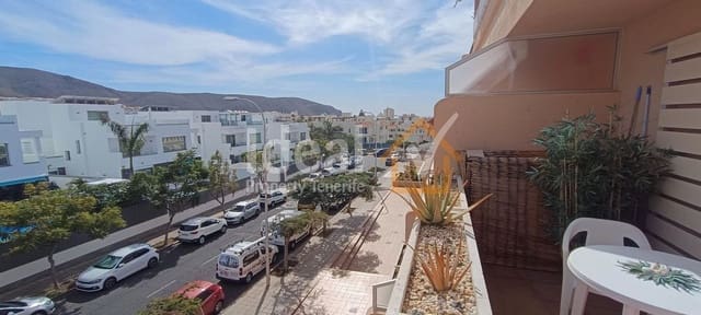 Apartamento de 1 habitación en Los Cristianos, Arona en venta con piscina garaje - 285.000 € (Ref: 9448595)