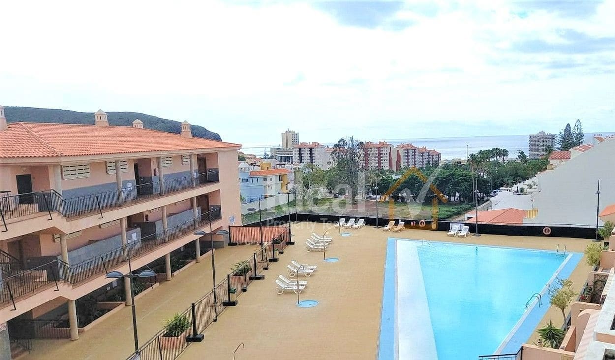 Apartamento de 1 habitación en Los Cristianos en venta con piscina garaje - 285.000 € (Ref: 9448595)