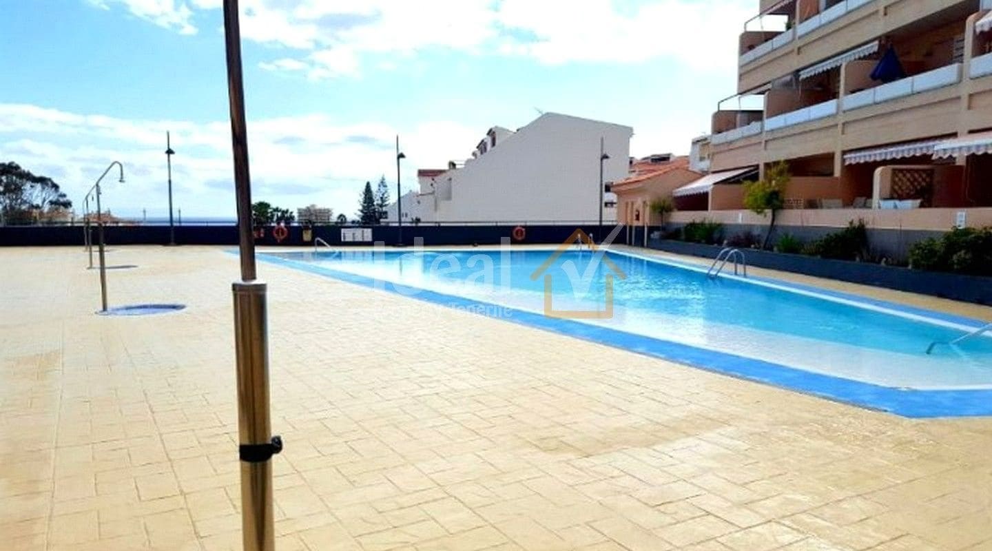Apartamento de 1 habitación en Los Cristianos en venta con piscina garaje - 285.000 € (Ref: 9448595)